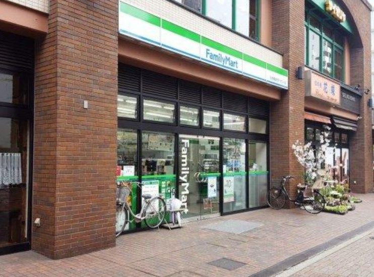 コンビニ　ファミリーマート 日本橋浜町Ｆタワー店（コンビニ）まで146m
