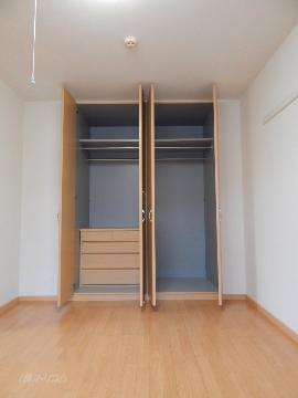 収納　クローゼット