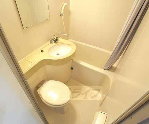 バス・シャワールーム　お掃除簡単ユニットバス