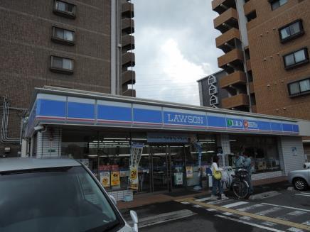 コンビニ　ローソン長原駅西店（コンビニ）まで304m