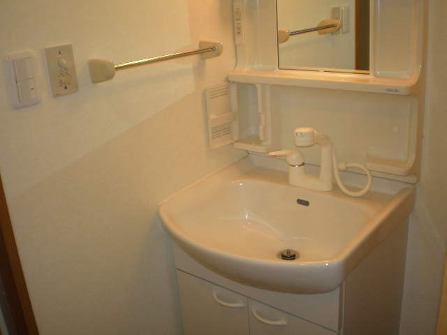 洗面設備　洗髪洗面化粧台