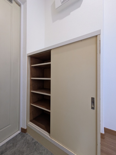 玄関　シューズボックスです♪