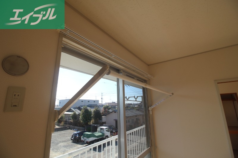 その他設備　室内物干し