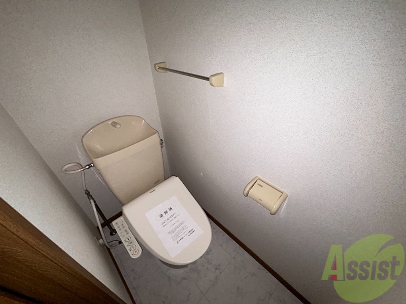 トイレ　トイレはウォシュレット機能付き。シャワートイレは日本の宝。