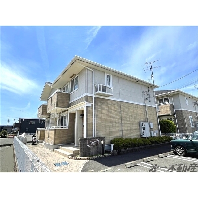 エントランス　建物外観