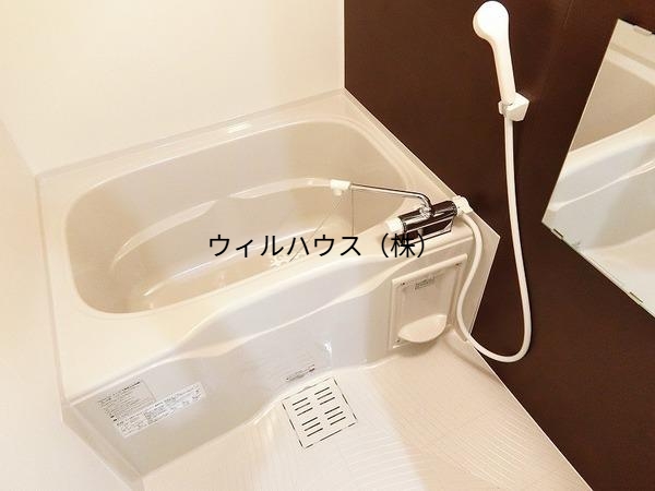 バス・シャワールーム　同型使用写真！