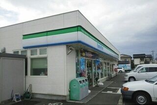 コンビニ　ファミリーマート三島中島店（コンビニ）まで500m