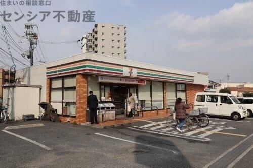 コンビニ　セブンイレブン大阪鶴見緑地店（コンビニ）まで419m