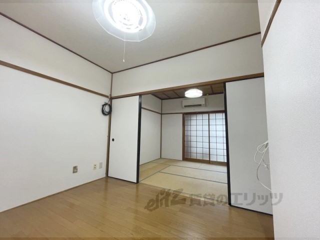 居室・リビング　洋室