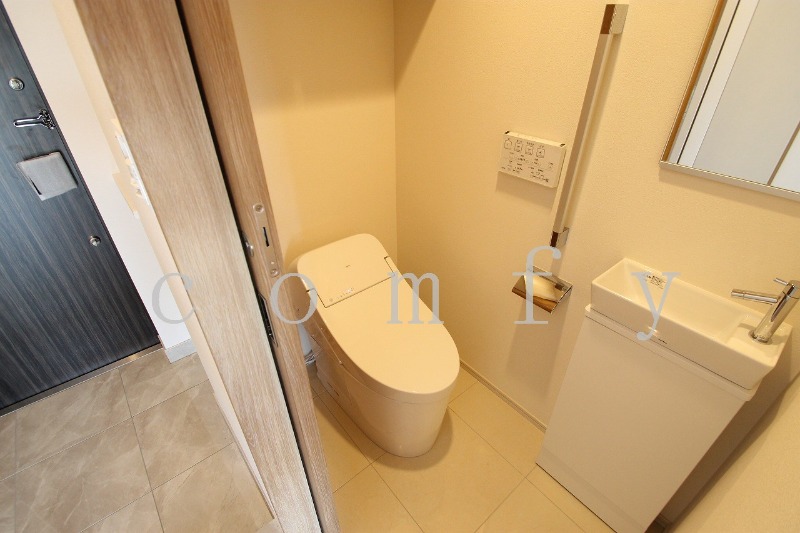 トイレ　トイレ