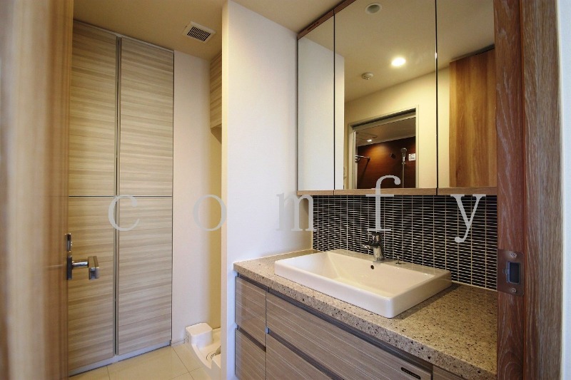 洗面設備　独立洗面台