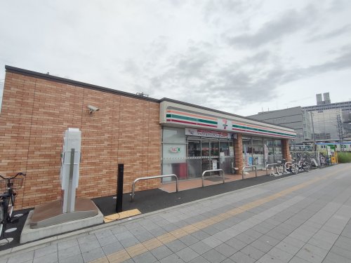 コンビニ　セブンイレブン　岩槻駅西口店（コンビニ）まで502m
