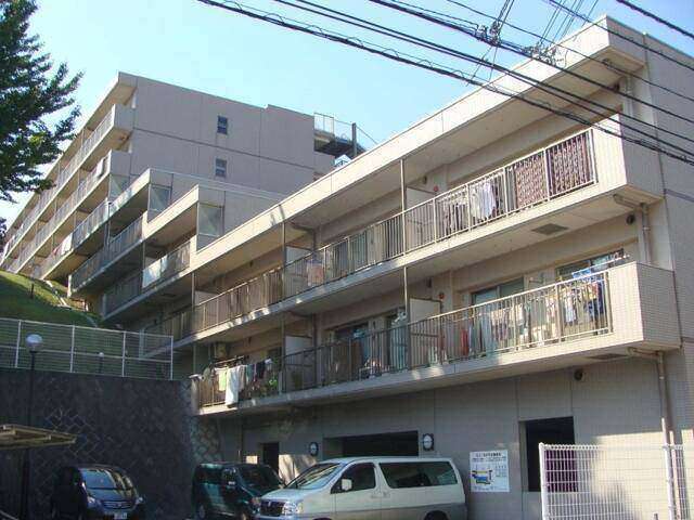 建物外観　外観タイル張りです