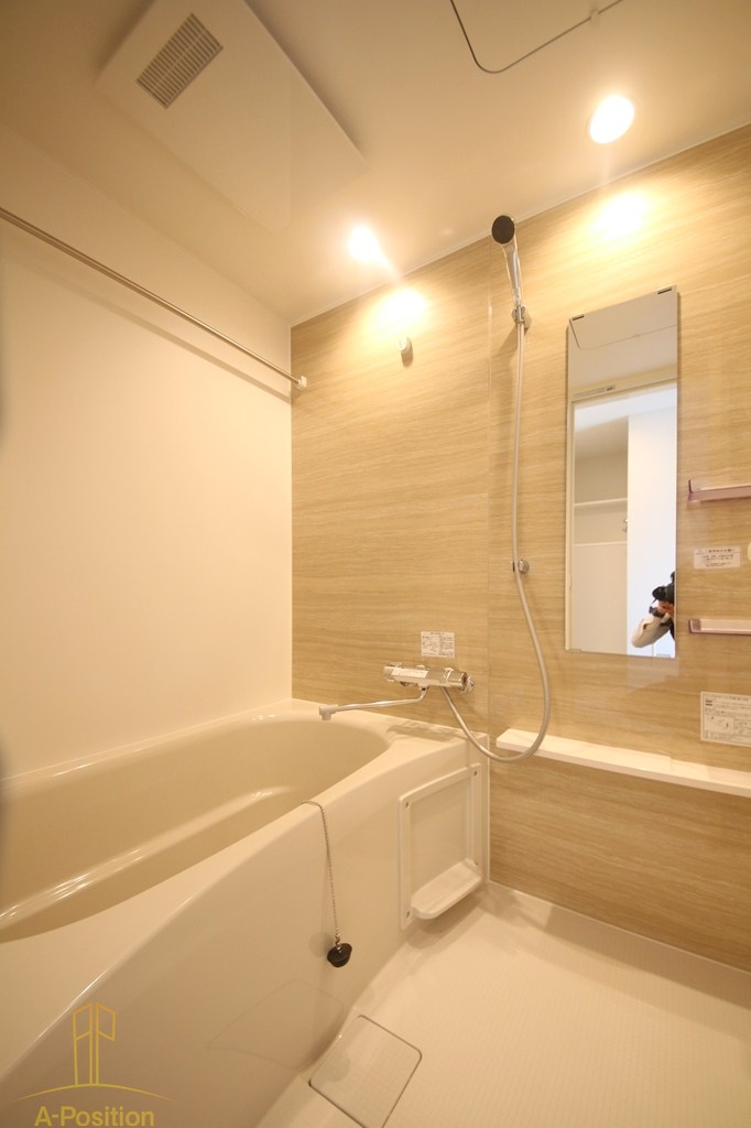 バス・シャワールーム　コンフォリア・リヴ本町WEST Q