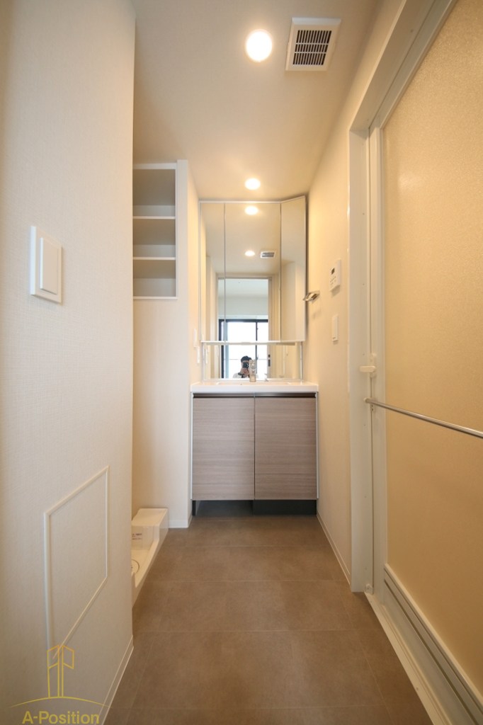 洗面設備　コンフォリア・リヴ本町WEST Q