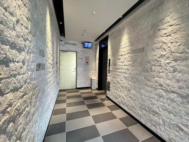 エントランス　ゆとりのあるエントランスです