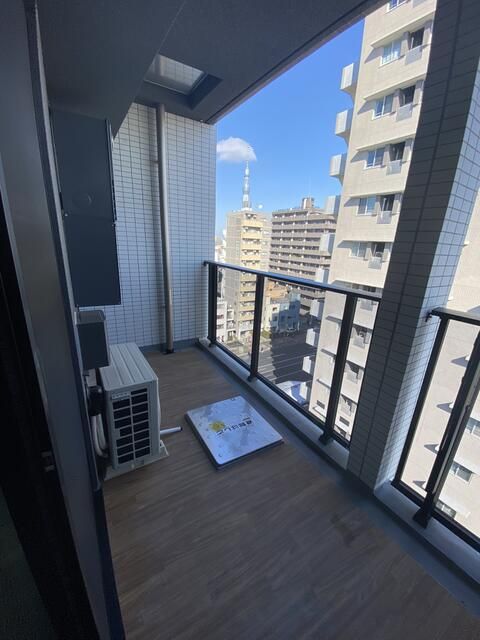 バルコニー　開放的で明るい空間を演出してくれるバルコニーです