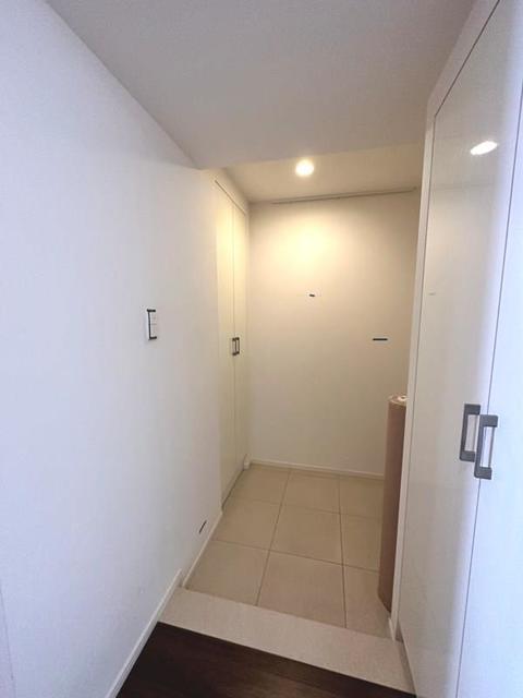 玄関　※写真は同タイプ住戸です。