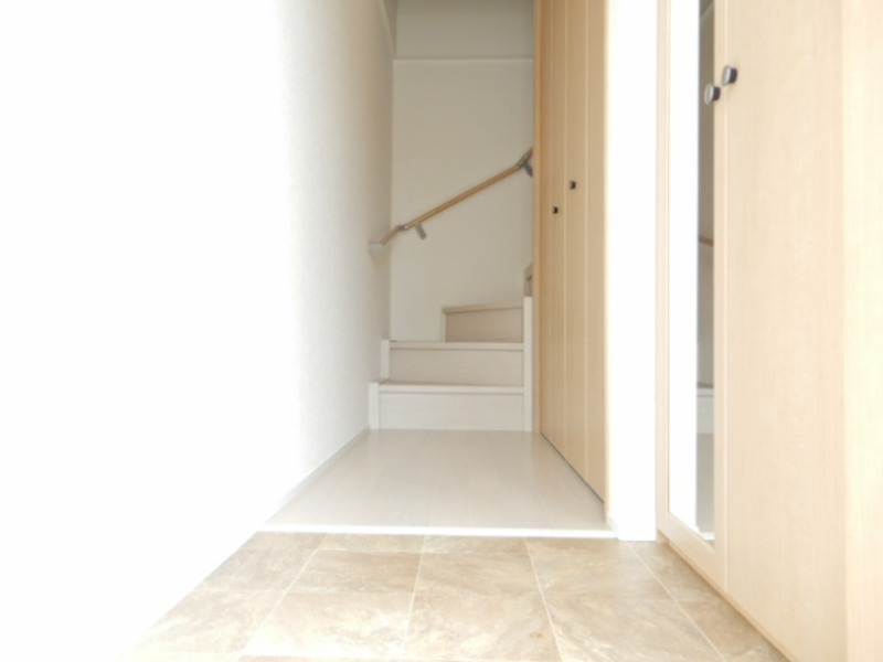 玄関　図面と現状に相違がある場合には現状を優先