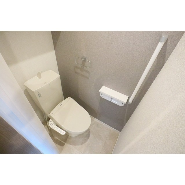 トイレ　※建築中の為イメージ写真使用