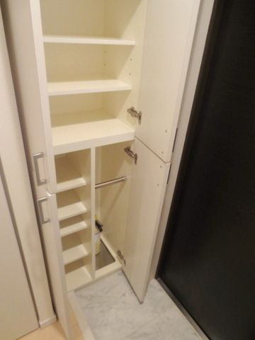 玄関　★シューズボックスがあると玄関が広く使えますね。★