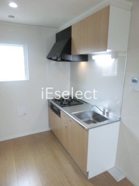 キッチン　お料理好きには嬉しい3口のシステムキッチン