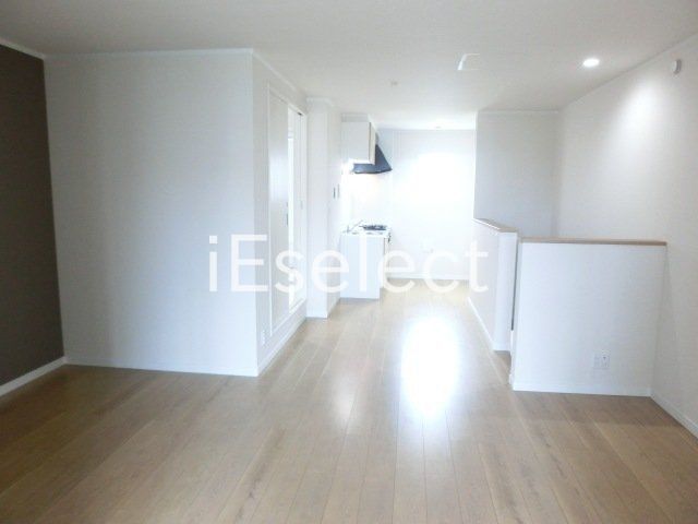 その他部屋・スペース　リビングも広々としております