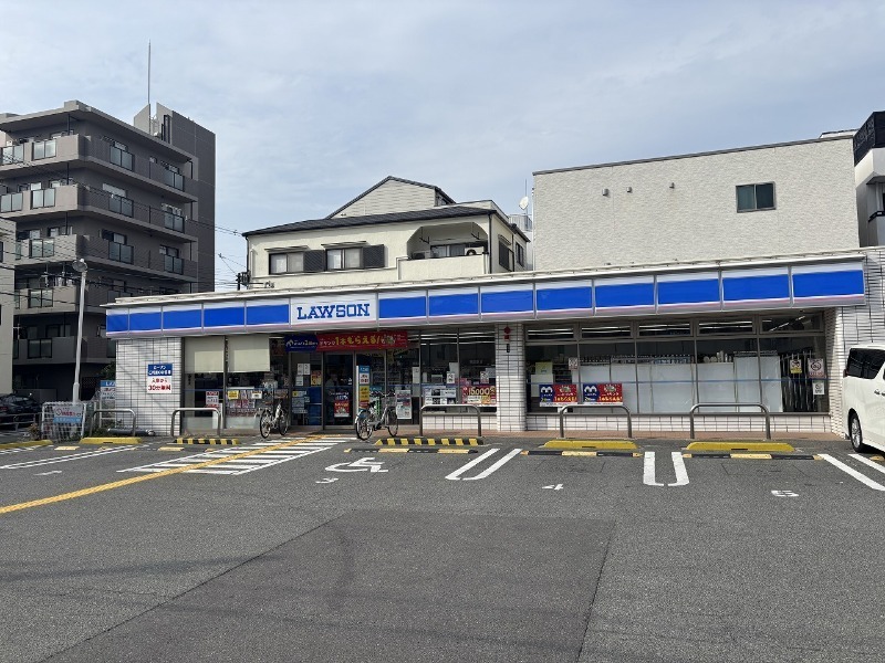 コンビニ　ローソン御幸町二丁目店（コンビニ）まで147m