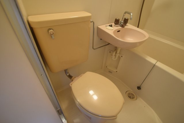 トイレ　トイレ