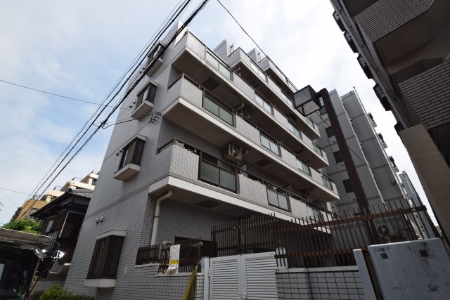 建物外観　大型マンションです