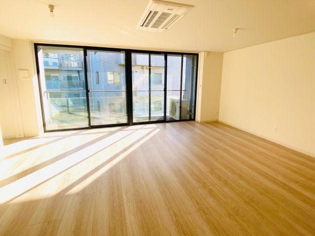 居室・リビング　※参考写真