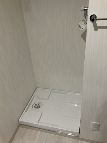 その他　水栓位置の高めに設定しております。