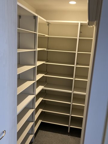 玄関　※参考写真シューズインクローゼット