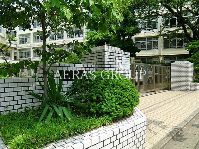 中学校　練馬区立豊玉第二中学校（中学校）まで311m