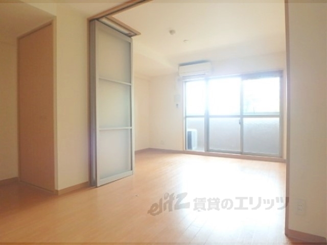 居室・リビング　洋室