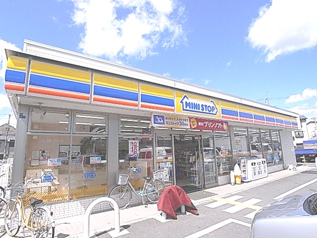 コンビニ　ミニストップ 寝屋川中木田町店（コンビニ）まで615m