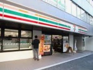 コンビニ　セブンイレブン市谷砂土原町店（コンビニ）まで417m