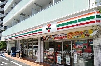コンビニ　セブンイレブン板橋東新町1丁目店（コンビニ）まで413m