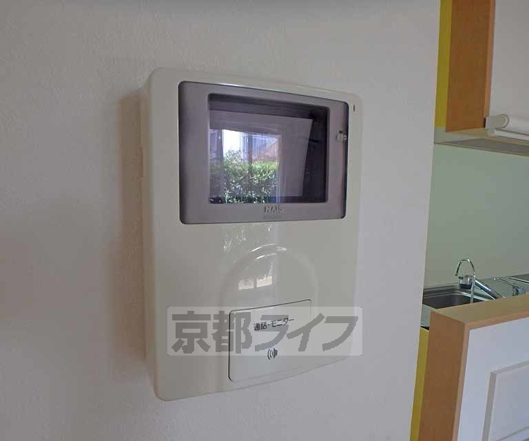 セキュリティ　モニターで来客の確認が出来るので安心です。