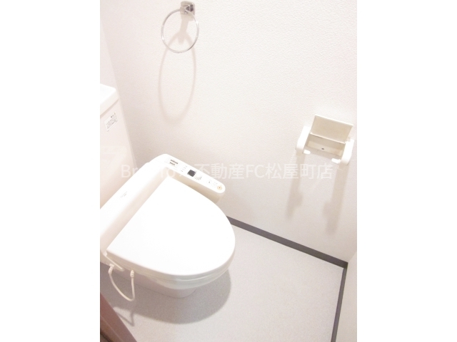 トイレ　トイレ（ウォシュレット付き）