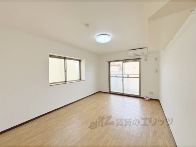 居室・リビング　洋室