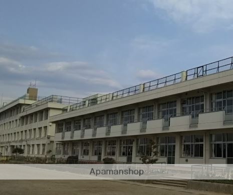 中学校　仙台市立高砂中学校（中学校）まで232m