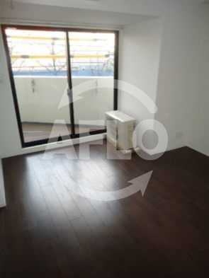 居室・リビング　ラパンジール四天王寺東　洋室