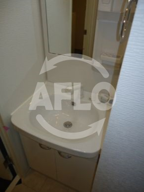 洗面設備　ラパンジール四天王寺東　独立洗面台