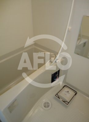 バス・シャワールーム　ラパンジール四天王寺東　浴室