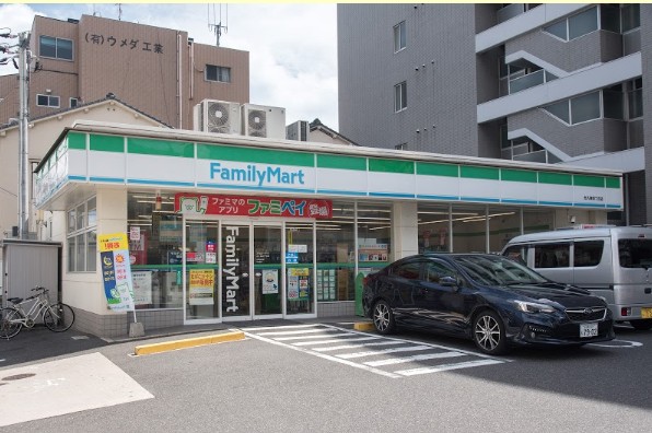 コンビニ　ファミリーマート舟入南四丁目店（コンビニ）まで322m