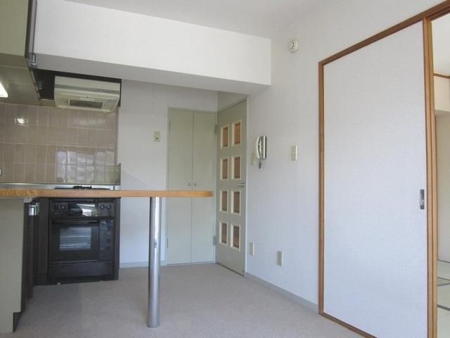 居室・リビング　☆カウンターキッチン☆