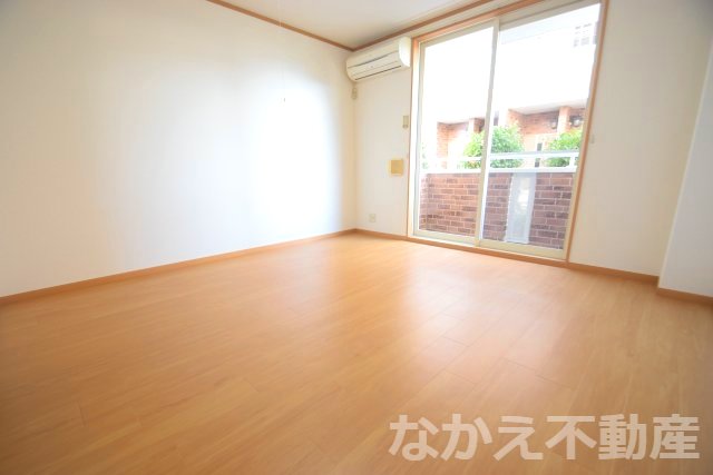 その他部屋・スペース　落ち着いて過ごせるお部屋なので、寝室にいかがでしょうか