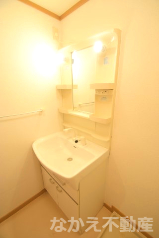 洗面設備　脱衣スペースもあります