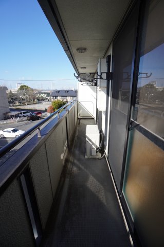 バルコニー　※同物件・反転タイプの写真です。